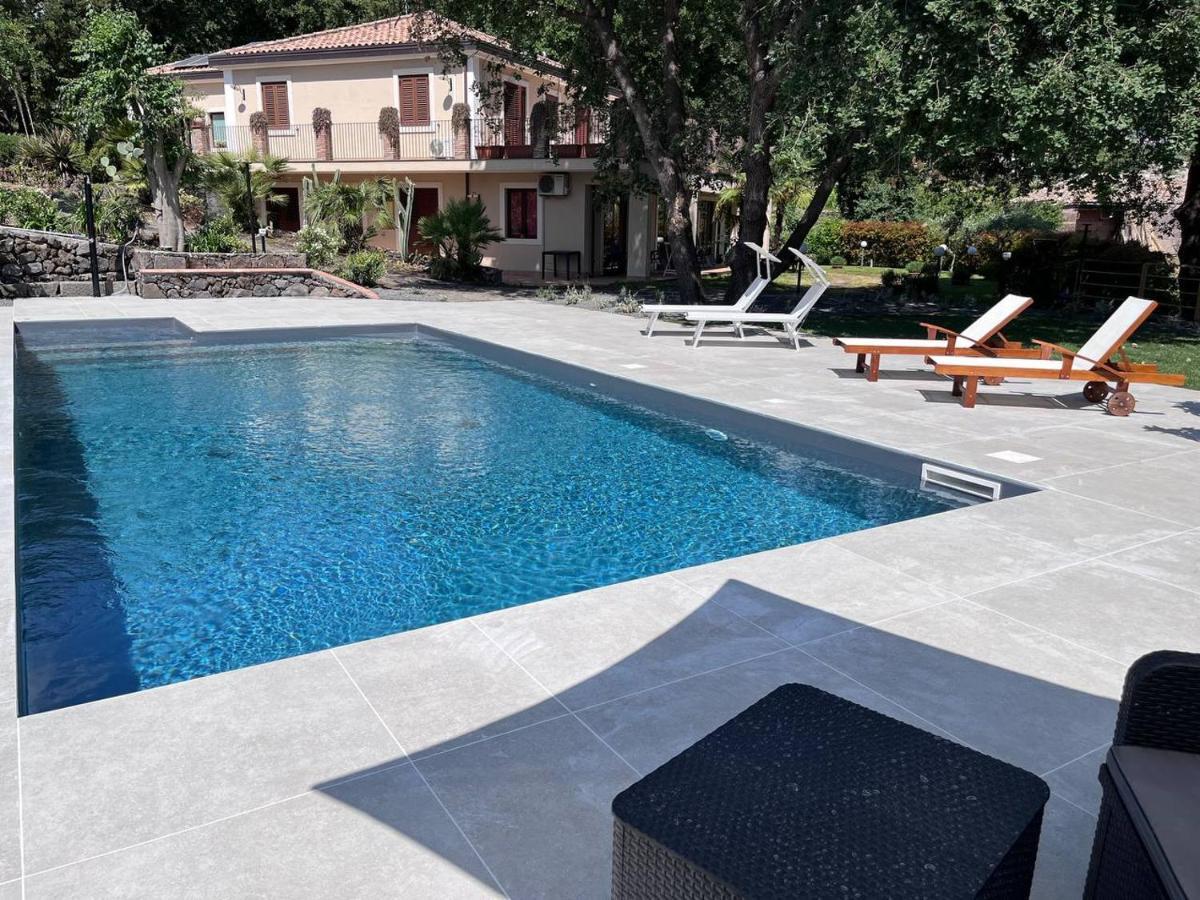 Villa Etna Tra Le Querce Santa Venerina Exterior foto